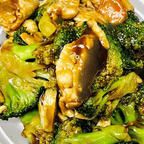 Best Chicken with Broccoli (Lunch) 芥兰鸡（午餐) in Brookville, IN