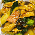 Best Chicken with Garlic Sauce 鱼香鸡 in Brookville, IN